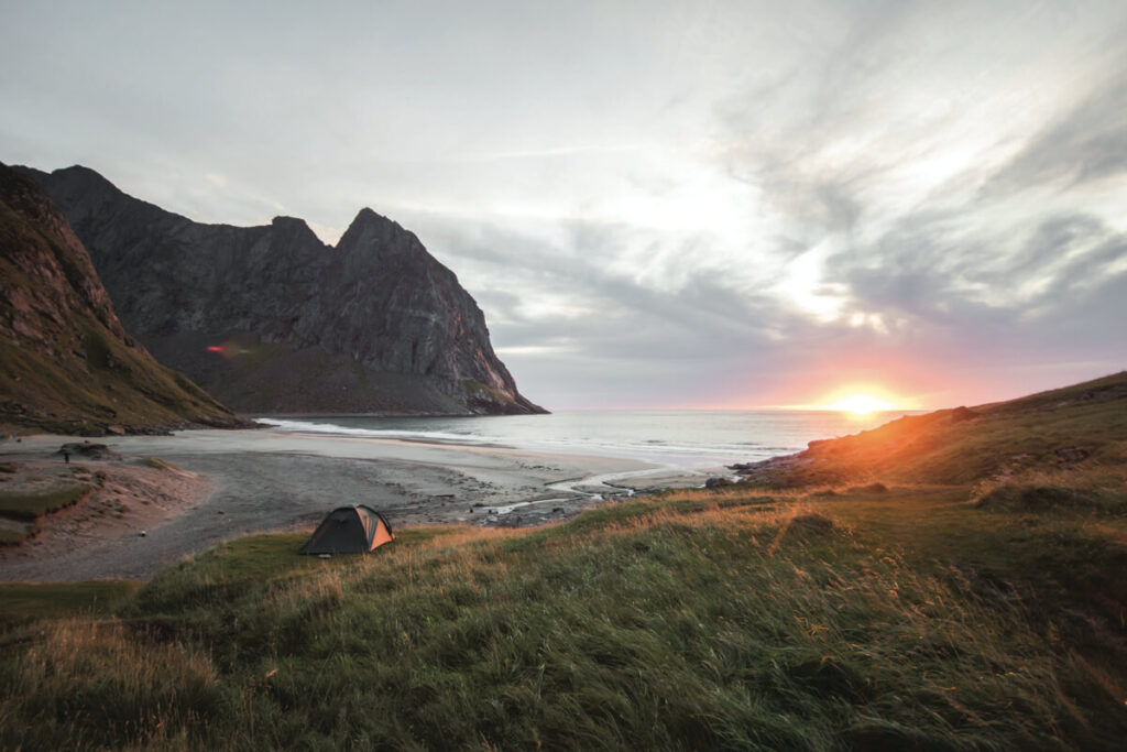 Freedom_Key_Visual-3